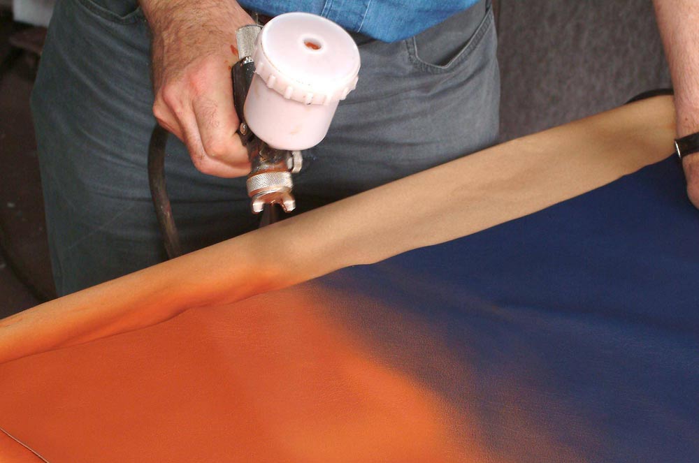 How to colour pigmented leather? - For professionals